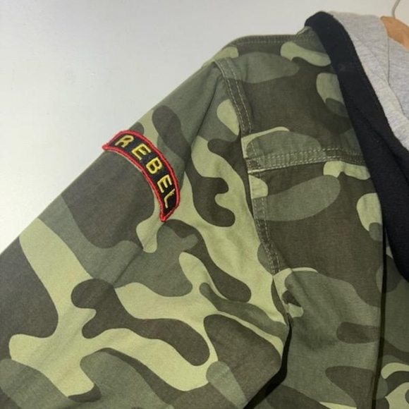 Boys Army Camo XL Casual Zip Up. Wonder Nation Green Camouflage Hoodie Jacket - Picture 3 of 4